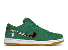 Load image into Gallery viewer, Nike SB Dunk Low Pro St. Patrick&#39;s Day
