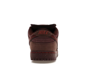 Nike SB Dunk Low City of Love Burgundy Crush