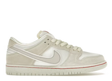 Load image into Gallery viewer, Nike SB Dunk Low City of Love Light Bone
