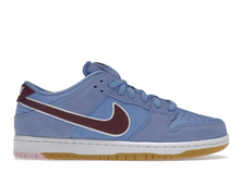 Load image into Gallery viewer, Nike SB Dunk Low Philadelphia Phillies
