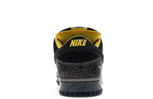 Load image into Gallery viewer, Nike SB Dunk Low Yellow Curb
