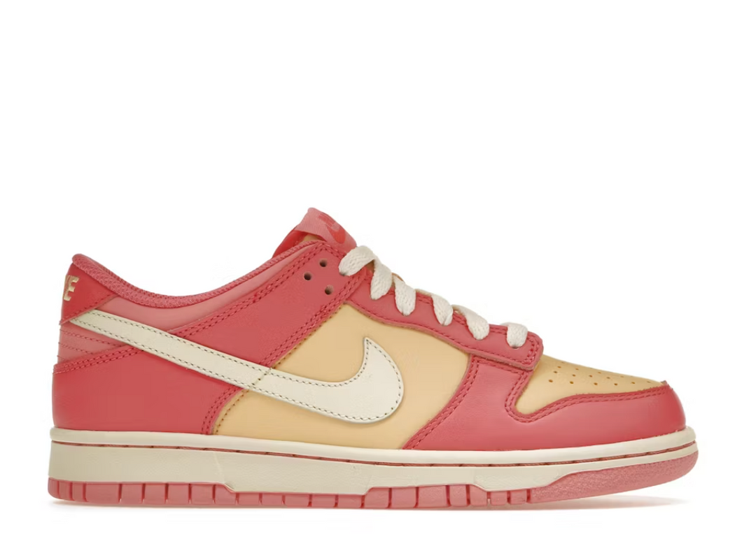 Nike Dunk Low Strawberry Peach Cream