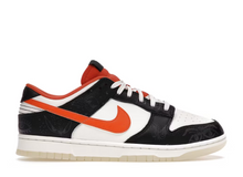 Load image into Gallery viewer, Nike Dunk Low PRM Halloween (2021)
