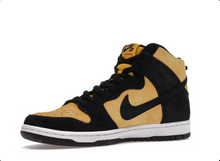 Load image into Gallery viewer, Nike SB Dunk High Pro Reverse Goldenrod
