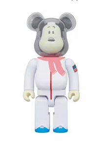 Bearbrick Peanuts Astronaut Snoopy 400%