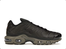 Load image into Gallery viewer, Nike Air Max Plus Premium Paris
