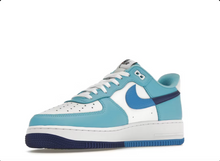 Load image into Gallery viewer, Nike Air Force 1 Low &#39;07 LV8 Split Light Photo Blue Deep Royal
