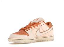 Load image into Gallery viewer, Nike SB Dunk Low Trocadéro Gardens
