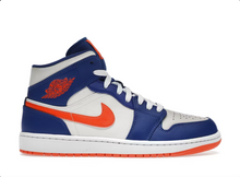 Load image into Gallery viewer, Jordan 1 Mid Knicks
