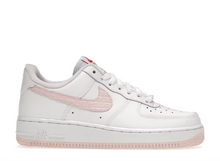 Load image into Gallery viewer, Nike Air Force 1 Low VD Valentine&#39;s Day (2022)
