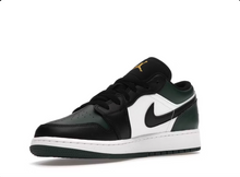 Load image into Gallery viewer, Jordan 1 Low Green Toe
