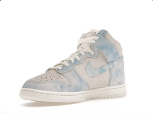 Nike Dunk High SE Clouds Celestine Blue