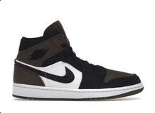 Load image into Gallery viewer, Jordan 1 Mid Olive Toe
