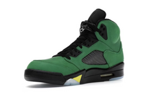 Load image into Gallery viewer, Jordan 5 Retro SE Oregon
