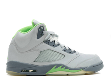 Load image into Gallery viewer, Jordan 5 Retro Green Bean (2006) Size 9 US
