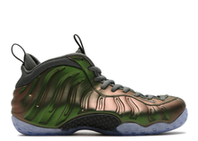 Load image into Gallery viewer, Nike Air Foamposite One Iridescent (W)
