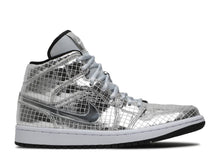 Load image into Gallery viewer, Jordan 1 Mid SE Disco Metallic Silver (W) Size 7.5 W
