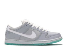 Load image into Gallery viewer, Nike Dunk SB Low Marty McFly SIze 8.5 US
