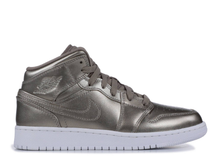 Load image into Gallery viewer, Jordan 1 Mid Sepia Stone (GS) Size 6Y
