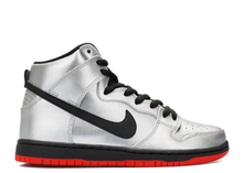 Load image into Gallery viewer, Nike Dunk SB High Steel Reserve Size 11
