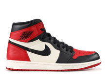 Load image into Gallery viewer, Nike Air jordan 1 retro high og &quot;Bred Toe&quot; Size 8 US
