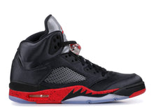 Load image into Gallery viewer, Jordan 5 Retro Satin Bred Size 9.5 US
