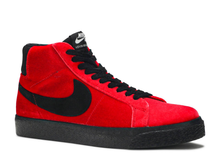 Load image into Gallery viewer, Nike SB Zoom Blazer Mid Kevin and Hell Size 7.5 US
