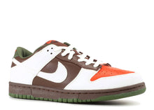 Load image into Gallery viewer, Nike Dunk SB Low Oompa Loompa Size 9 US
