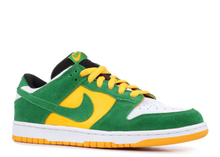 Load image into Gallery viewer, Nike Dunk SB Low Bucks Size (2003) 8.5 US
