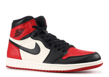 Load image into Gallery viewer, Nike Air jordan 1 retro high og &quot;Bred Toe&quot; Size 8 US
