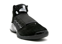 Load image into Gallery viewer, Jordan 17 Retro Black Silver CDP (2008) Size 10.5 US
