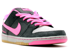 Load image into Gallery viewer, Nike Dunk SB Low Disposable (2014) Size 11 US
