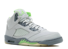 Load image into Gallery viewer, Jordan 5 Retro Green Bean (2006) Size 9 US
