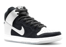 Load image into Gallery viewer, Nike Dunk SB High Tin Man Size 11 US
