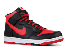 Load image into Gallery viewer, Nike Dunk CMFT Bred 2015) Size 11 US
