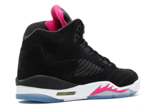 Load image into Gallery viewer, Jordan 5 Retro Black Deadly Pink (GS) Size 6.5Y
