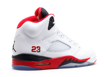 Load image into Gallery viewer, Jordan 5 Retro Fire Red Black Tongue (2013) Size 10 US
