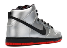 Load image into Gallery viewer, Nike Dunk SB High Steel Reserve Size 11
