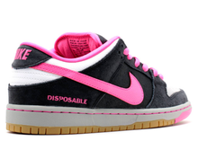 Load image into Gallery viewer, Nike Dunk SB Low Disposable (2014) Size 11 US
