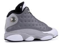 Load image into Gallery viewer, Jordan 13 Retro Atmosphere Grey Size 11 US
