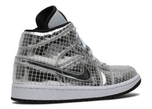 Load image into Gallery viewer, Jordan 1 Mid SE Disco Metallic Silver (W) Size 7.5 W
