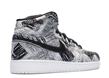 Load image into Gallery viewer, Jordan 1 Retro BHM 2015 (GS) Size 6Y
