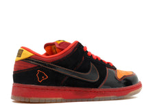 Load image into Gallery viewer, Nike SB Dunk Low Hawaii Size 9 US
