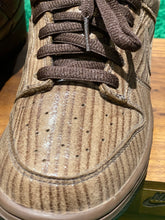 Load image into Gallery viewer, Nike Dunk SB Low Michael Lau Gardener Wood (2006) VNDS Size 8 US
