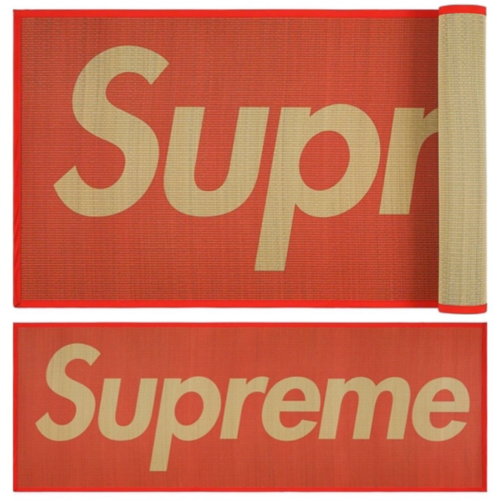 Supreme Woven Straw Mat Red